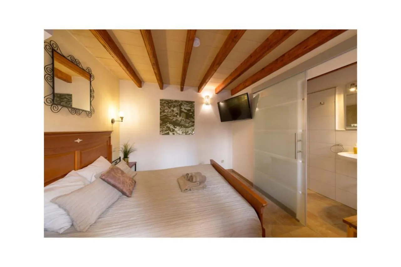 Aparthotel Boutique Hostal 